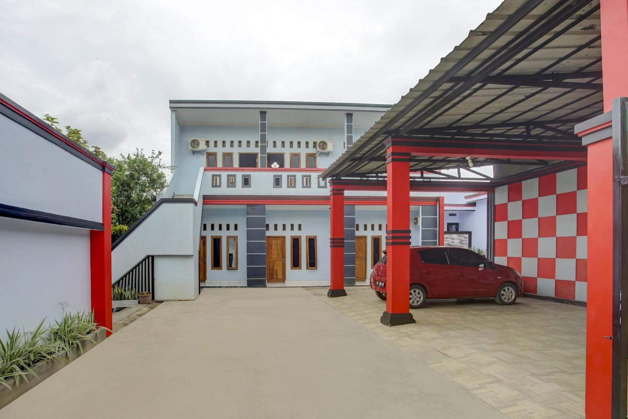 Oyo Life 3982 Azka Homestay Syariah Bandar Lampung Exterior photo
